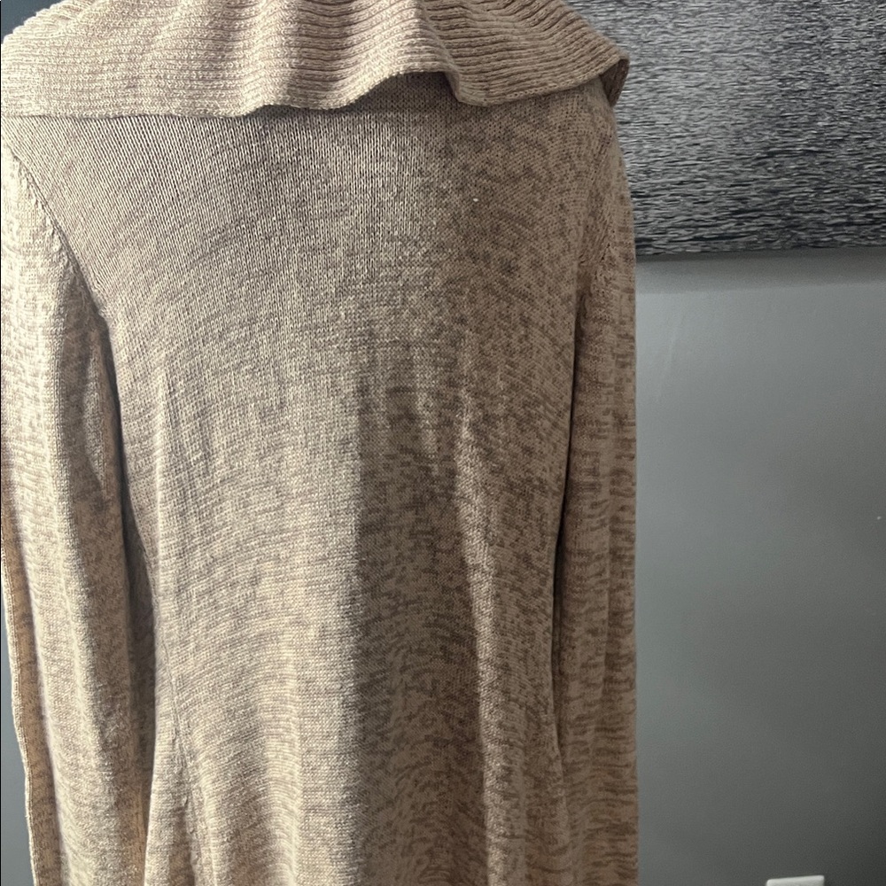Private Label Cream Ruffled Cardigan - Picture 8 of 8